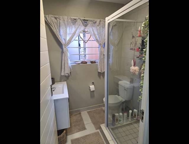 1 BEDROOM PROPERTY TO RENT IN LINDEN